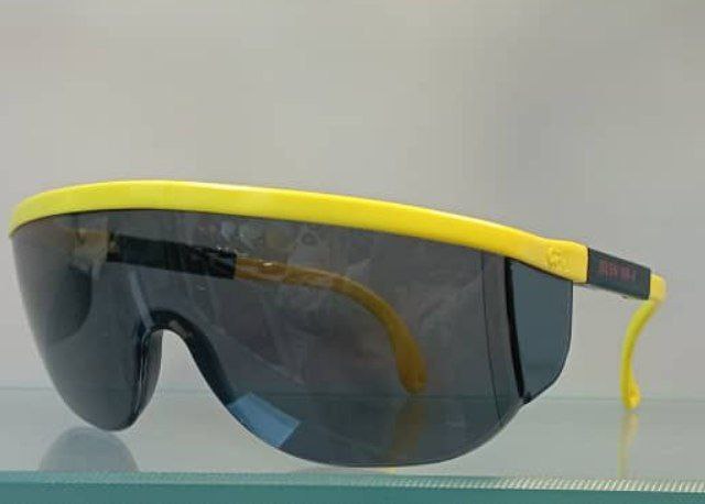 عینک دودی دسته کشویی فریم زرد تایوانی