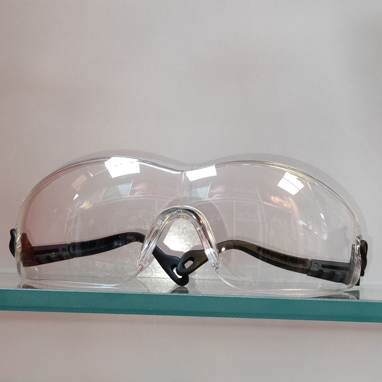 عینک دسته کشویی مشکی لنز شفاف برند 3M - AOSafety (آ اُ سِیفتی - تری اِم)