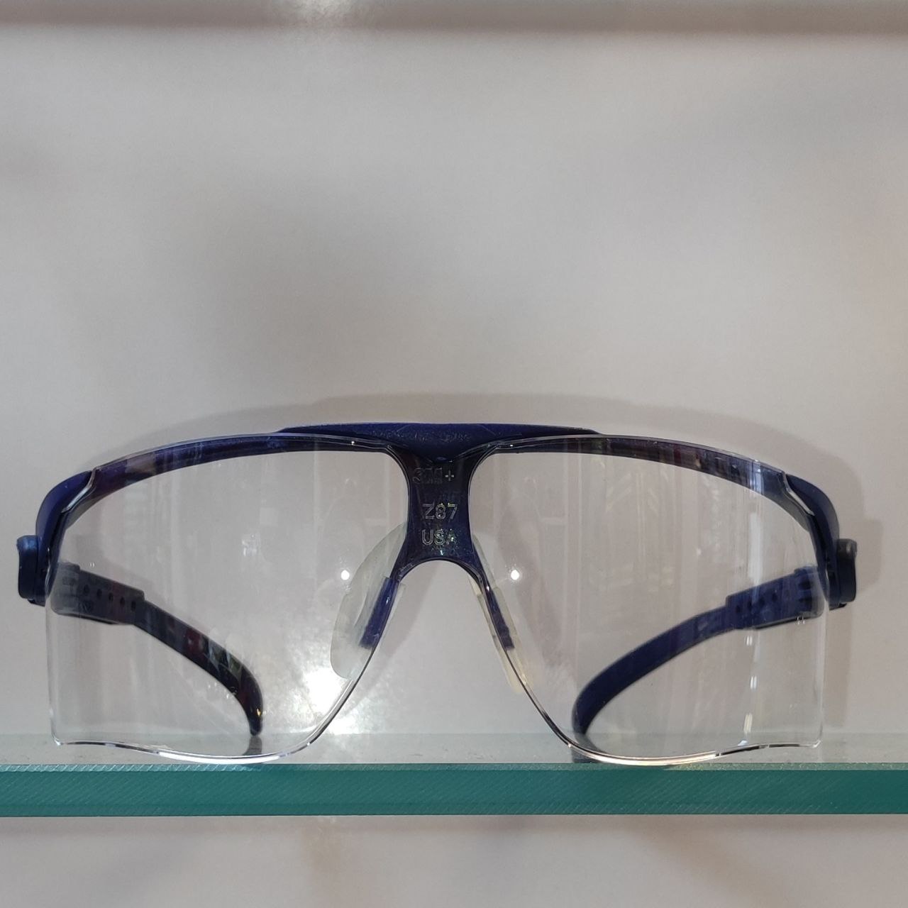 عینک لنز شفاف فریم سرمه ای برند 3m - AOSafety (آ اُ سِیفتی   تری اِم)